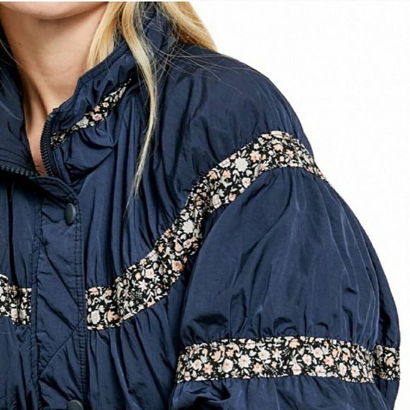 Free People Women's On My Mind Floral Full-Zip Bomber Retro Jacket Navy Sz Small - Picture 5 of 12